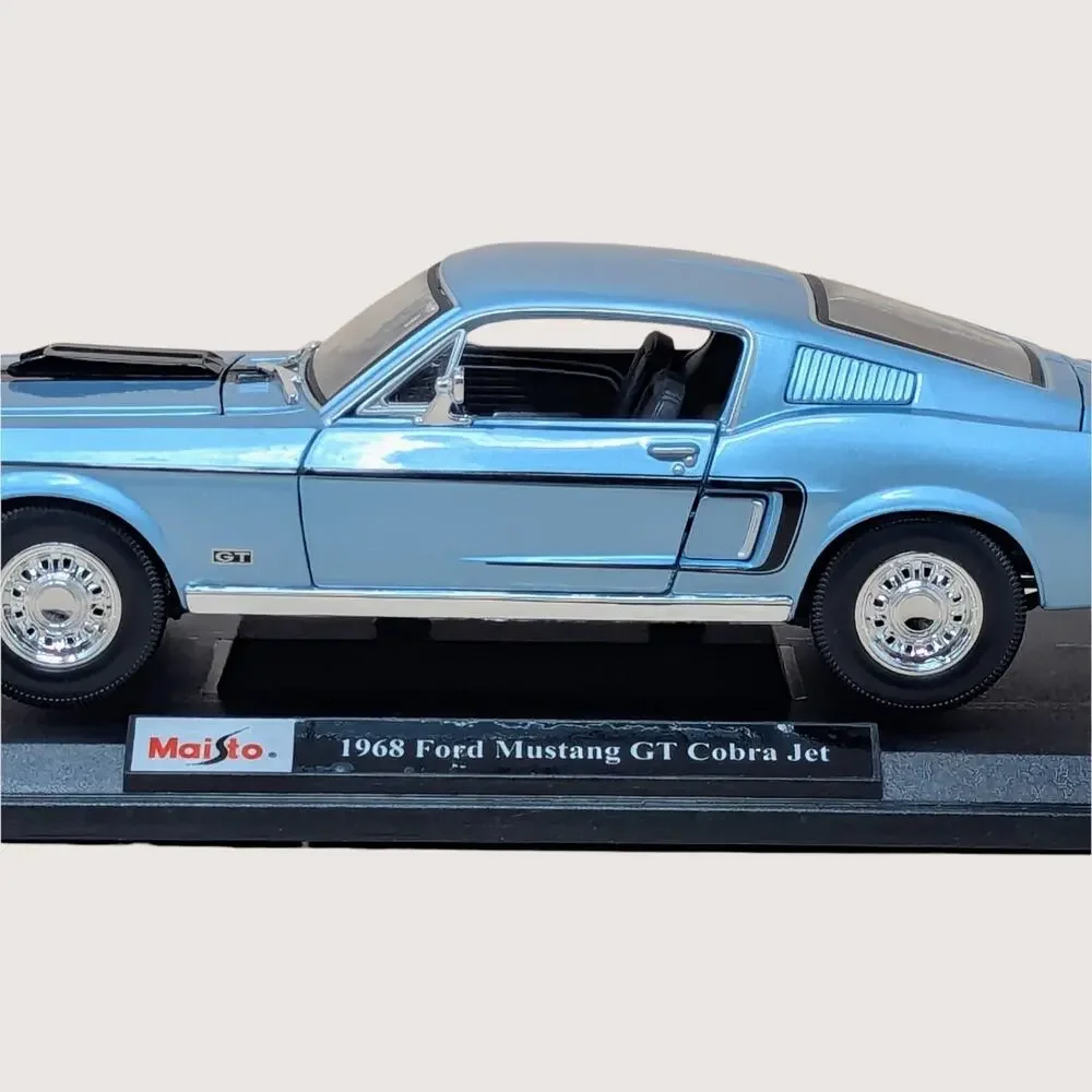 Maisto 1/18 1968 Ford Mustang GT Cobra Jet Special Edition Die Cast Car Blue